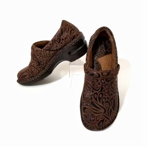 boc Peggy etched leather mule clog shoes